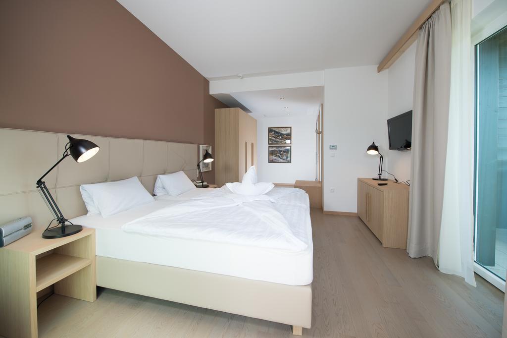 Seeberg Garni Hotel Caldaro Kamer foto